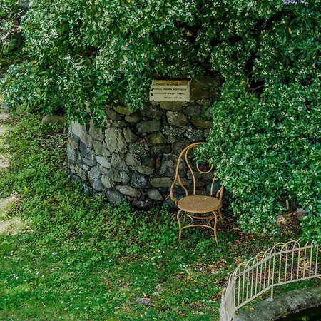 Montale Historical I Limoni مونتيروسّو ال ماري